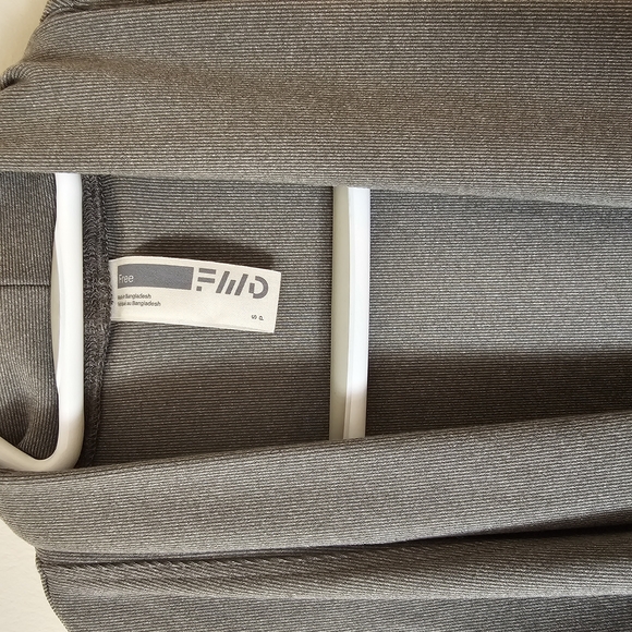 NWOT FWD Buttery Soft Robe - Picture 2 of 4